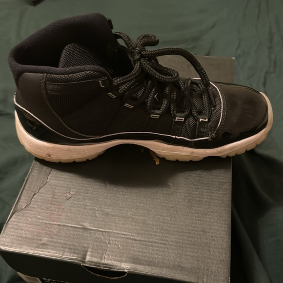 Jordan 11s - Picture 3 of 4